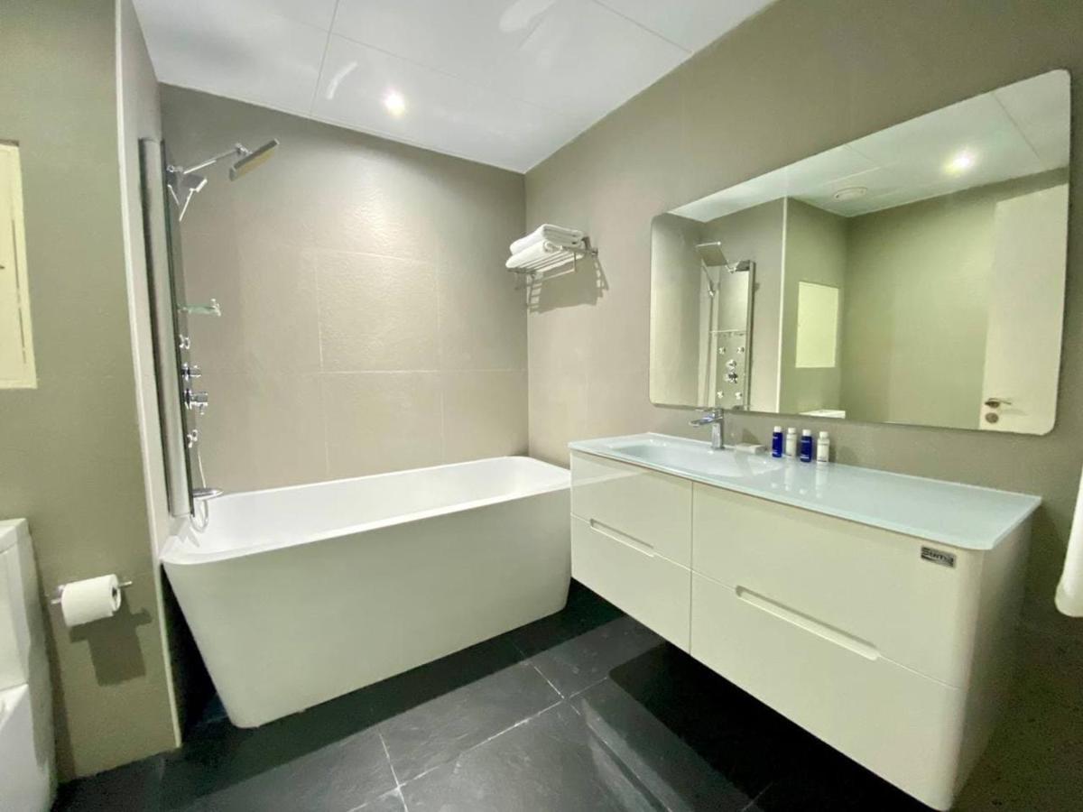 Luxury Jbr Apartments , Beach , Pool , Parking Dubaj Kültér fotó