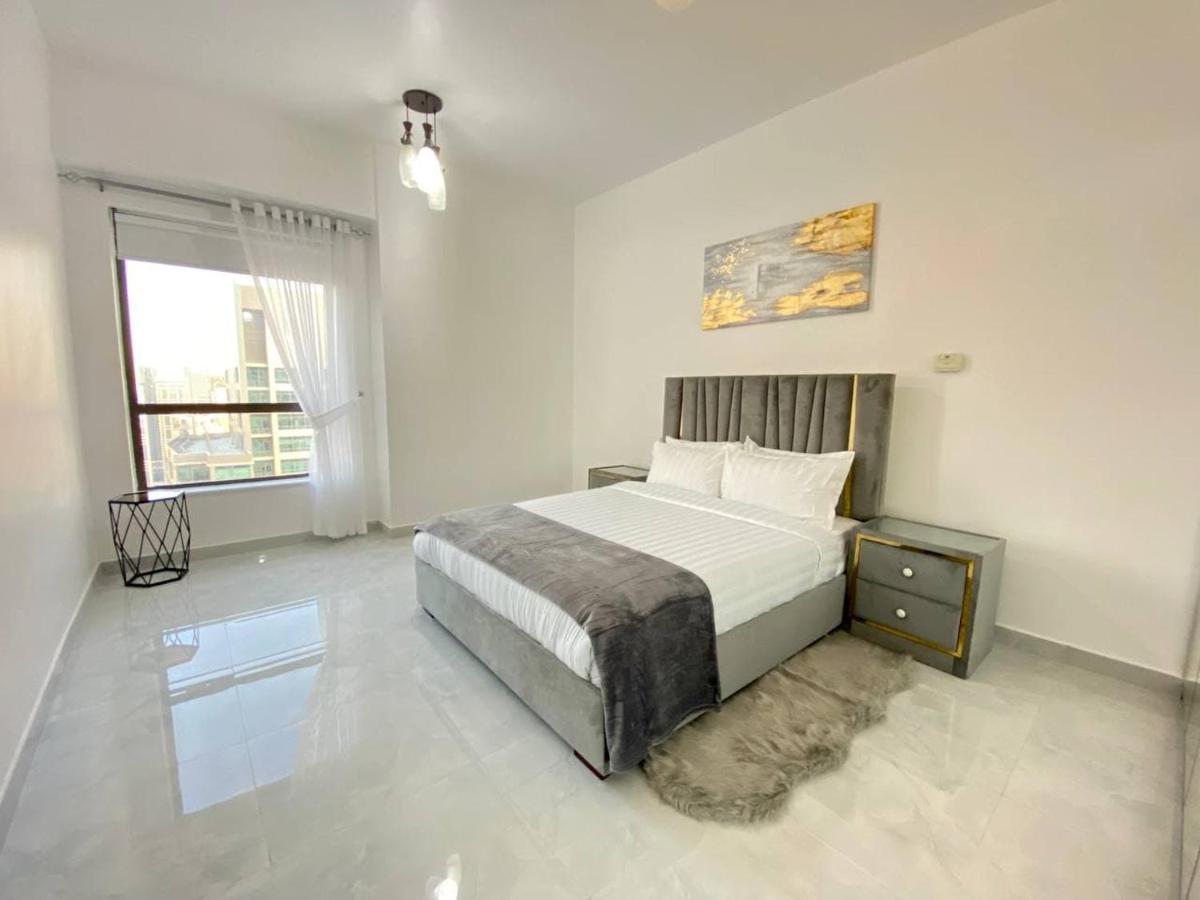 Luxury Jbr Apartments , Beach , Pool , Parking Dubaj Kültér fotó