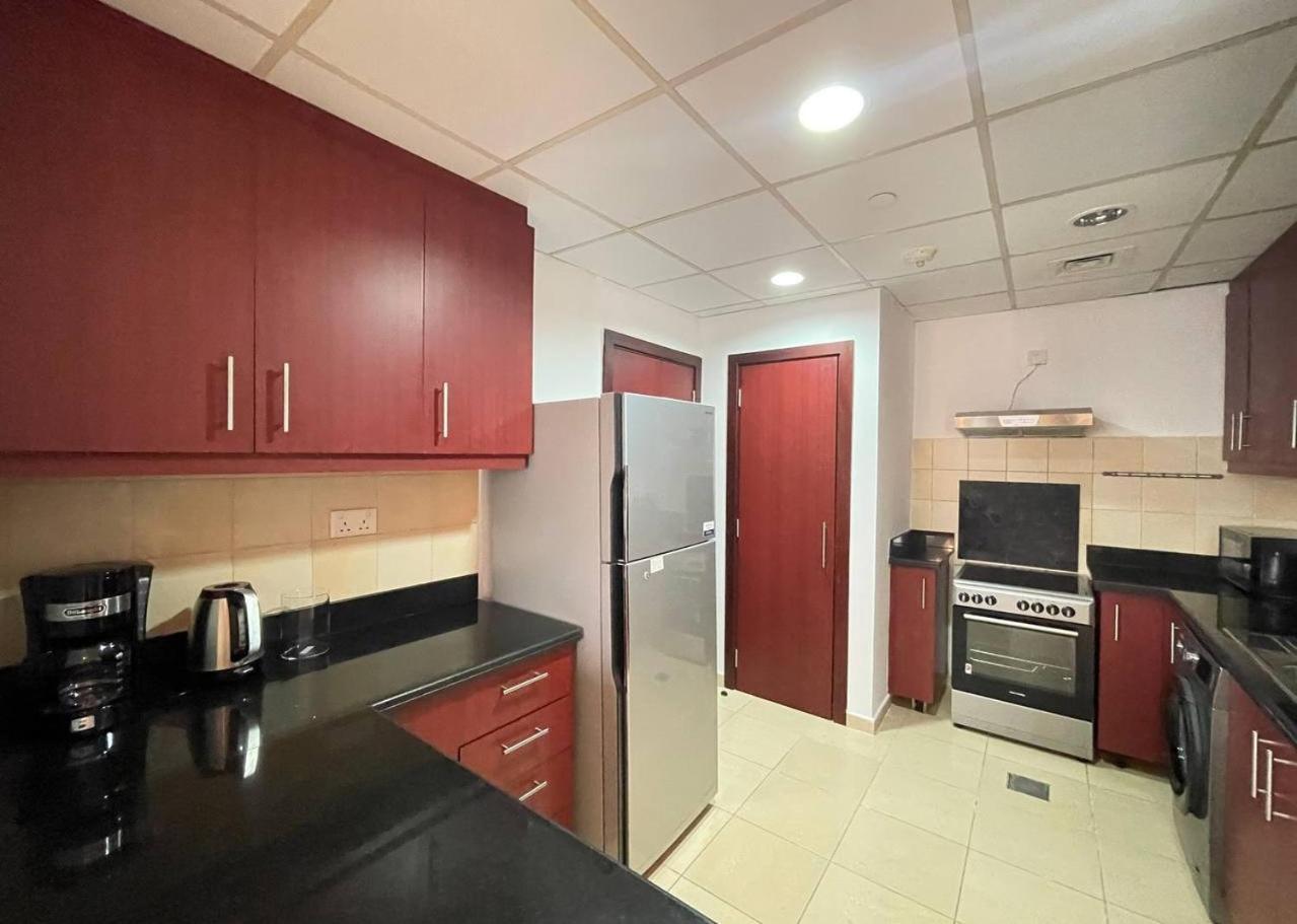 Luxury Jbr Apartments , Beach , Pool , Parking Dubaj Kültér fotó