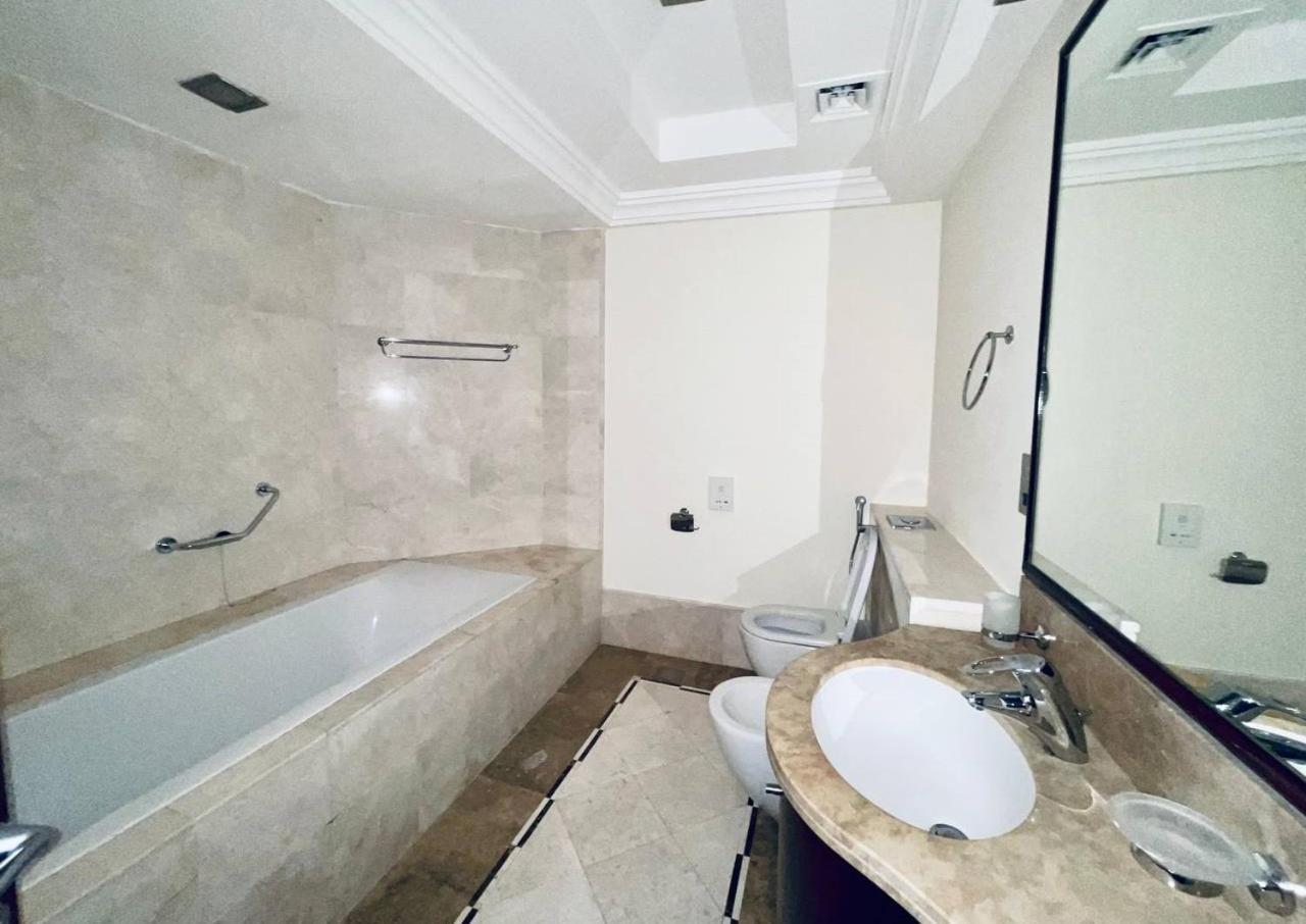 Luxury Jbr Apartments , Beach , Pool , Parking Dubaj Kültér fotó